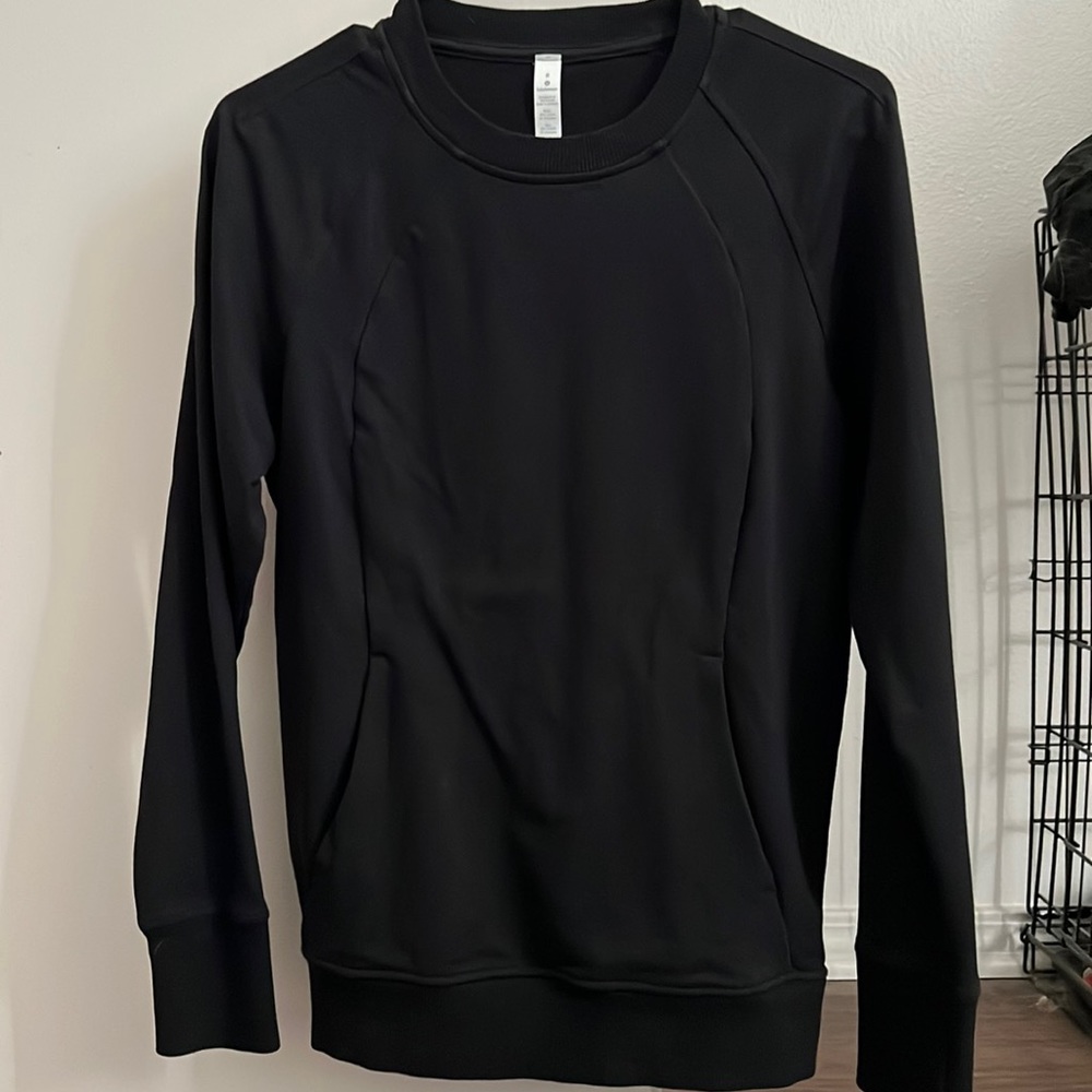 Black Lululemon crewneck!